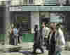ParisMaraisRueRosiers.jpg (24501 bytes)